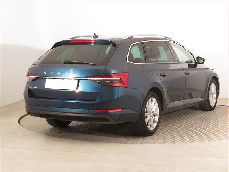 Škoda Superb (2019) Style 2.0 TDI, Automat - fotka 5 z 18