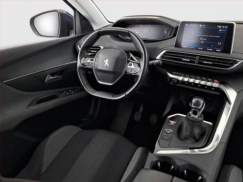 Peugeot 3008 (2021) 1.2 PureTech, ČR,1.maj - fotka 7 z 19