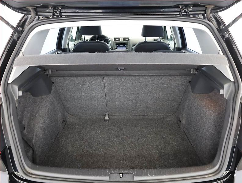 Volkswagen Golf (2010) 1.4 TSI, Serv.kniha - fotka 14 z 14