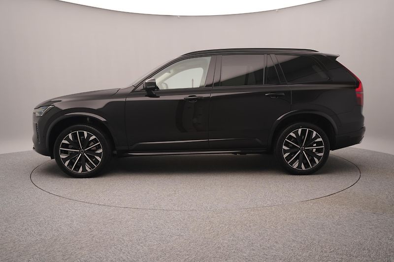Volvo XC90 (2026) B5 AWD AUT DARK PLUS 7míst - fotka 10 z 26