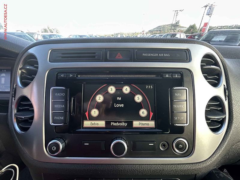 Volkswagen Tiguan (2014) 1.4TSi - fotka 15 z 17