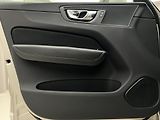 Volvo XC60 D4 AWD MOMENTUM AUT CZ - náhled 7