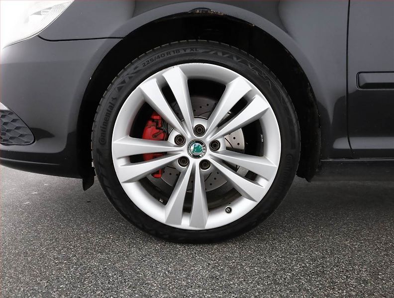 Škoda Octavia (2012) RS 2.0 TDI, Serv.kniha, Navi - fotka 17 z 17