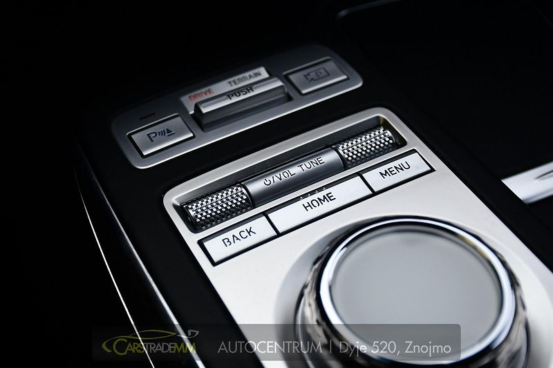 Genesis GV70 2.5T AWD AT8 LUXURY LINE - fotka 35 z 58