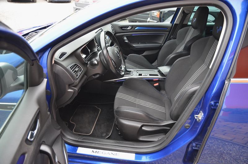 Renault Mégane (2016) 1.6 DCi 96kW GT LINE / LED - fotka 15 z 36