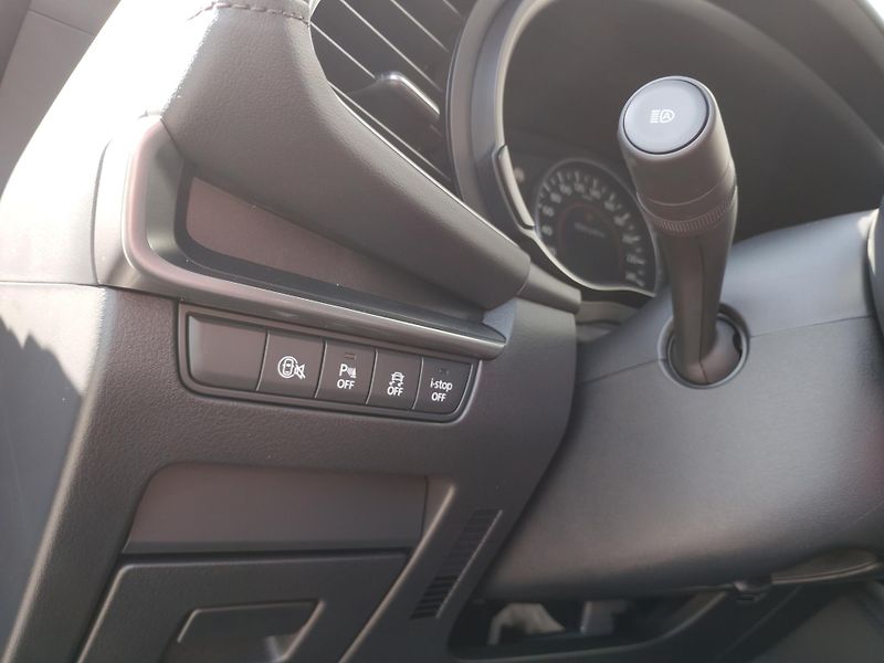 Mazda 3 (2026) SDN 2,5 MT, Centre-line, AKCE! - fotka 11 z 24
