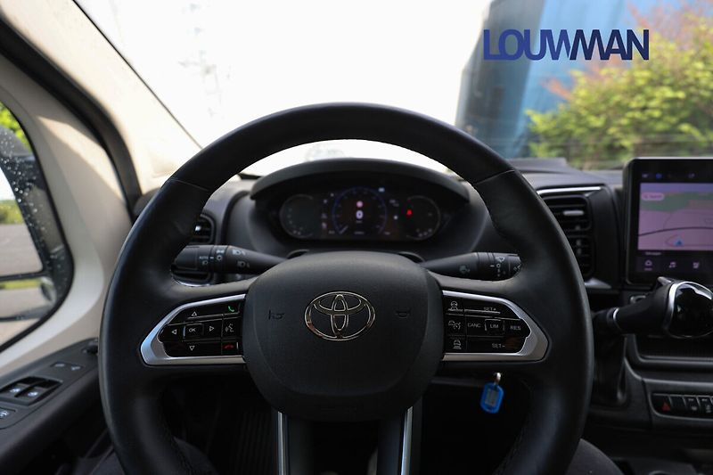 Toyota ProAce AT COMFORT EXECUTIVE - fotka 5 z 25