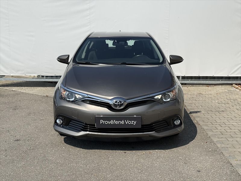 Toyota Auris 1,6 Active Trend - fotka 2 z 19