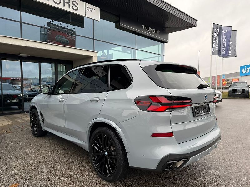 BMW X5 (2025) 30d xDrive Tažné Nezávislé TOP - fotka 8 z 17