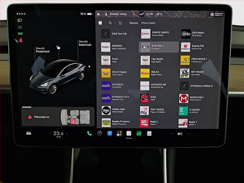 Tesla Model 3 (2019) Long Range 4WD 78kWh, SoH 83% - fotka 23 z 28