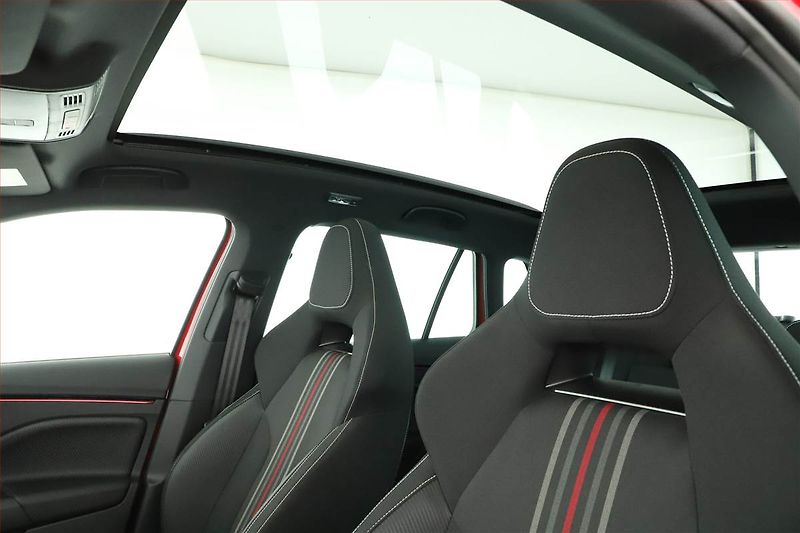 Škoda Kamiq (2025) 1.0 TSI, MONTE CARLO, AUTOMAT - fotka 13 z 21