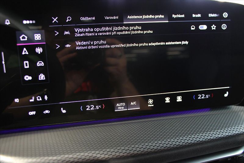 Audi Q5 TFSI quattro 150 kW S Line Tec - fotka 26 z 40