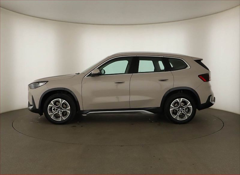 BMW X1 (2026) xDrive20d - fotka 3 z 21