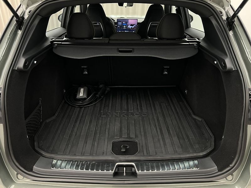 Lynk & Co 01 CORE PHEV AUT CZ 1.maj - fotka 5 z 46