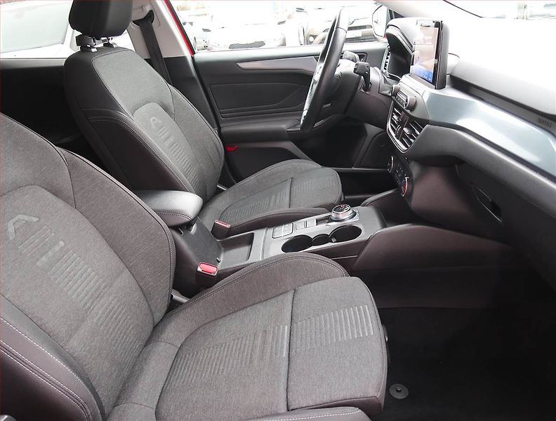 Ford Focus (2020) Edition 1.5 EcoBoost, Automat - fotka 9 z 18