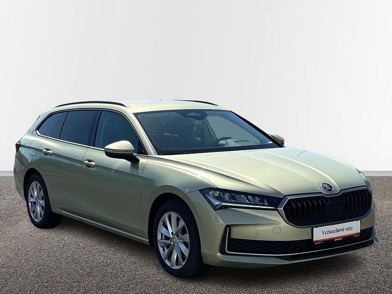 Škoda Superb SELECTION - fotka 14 z 27