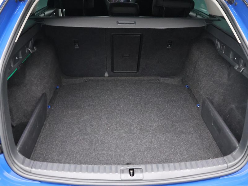 Škoda Octavia 2.0 TDI 147kW DSG Scout 4x4 CZ - fotka 10 z 34