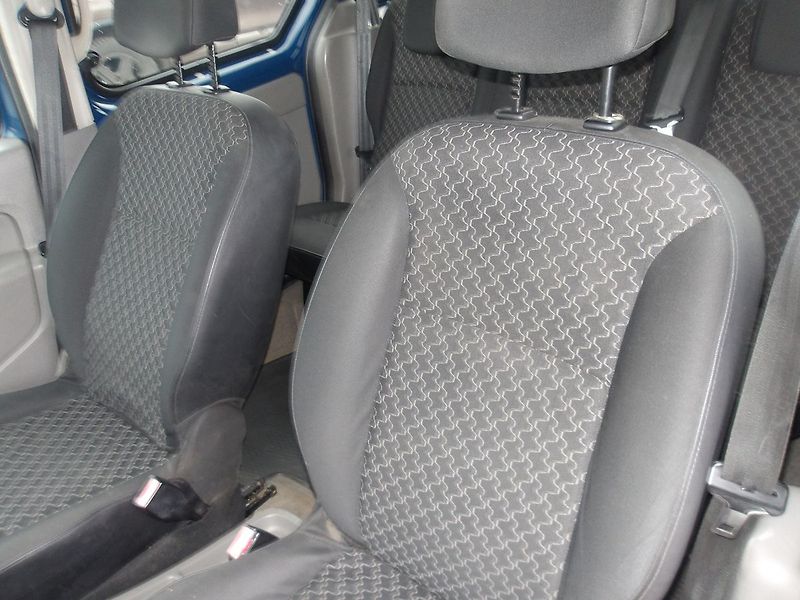 Renault Kangoo 1,5DCi ČR PĚKNÝ STK04/28 - fotka 25 z 35