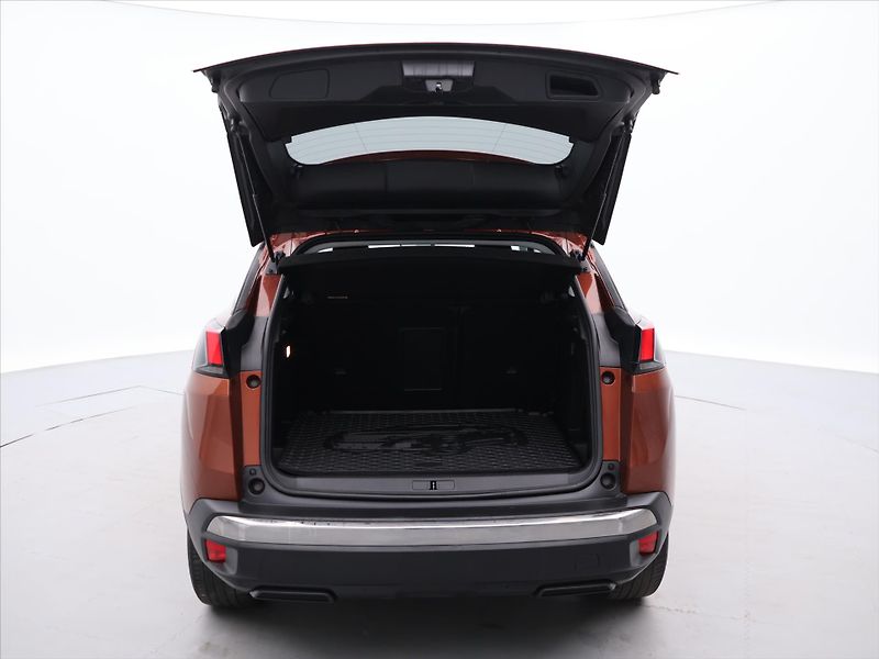Peugeot 3008 1,5 HDi 96kW Allure CZ - fotka 9 z 31