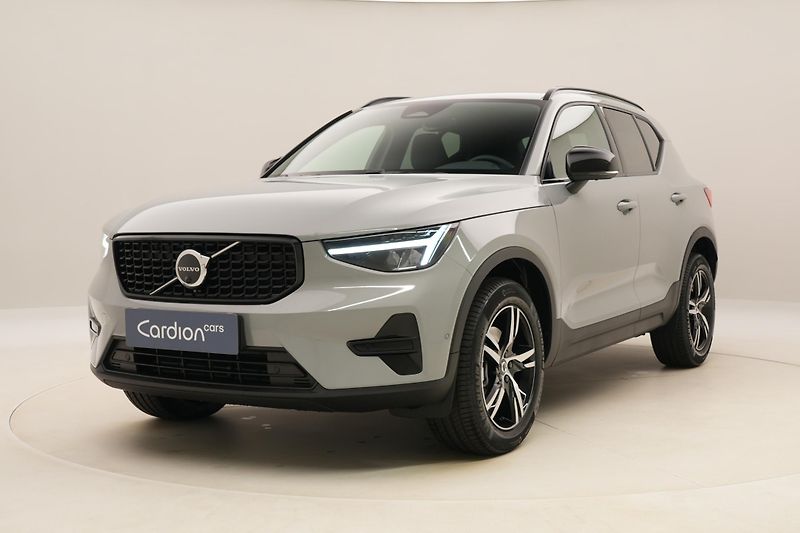 Volvo XC40 (2026) B3 AUT DARK PLUS - fotografie inzerátu