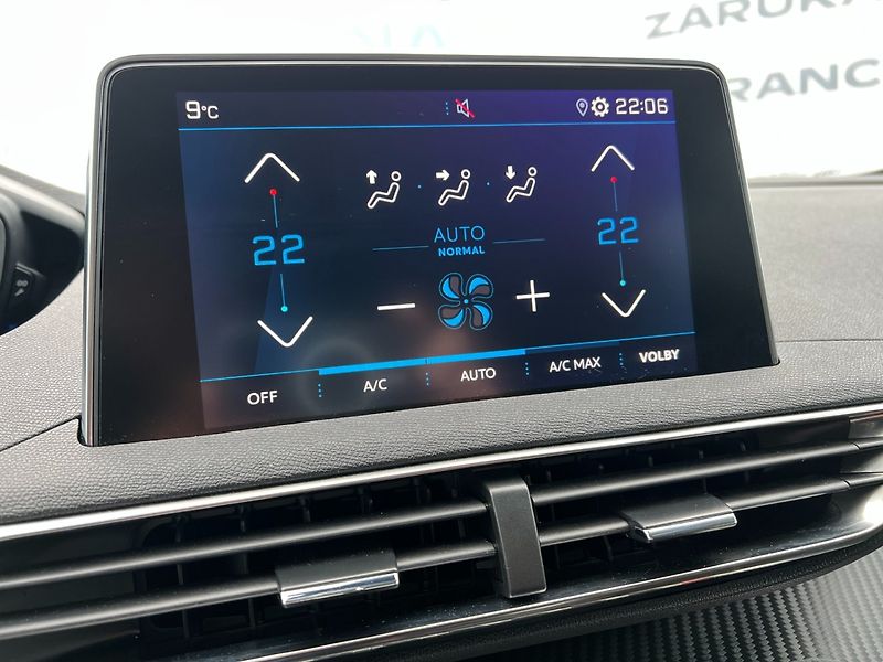 Peugeot 3008 (2021) 1.2PT 96kW! Full LED! Kamera! - fotka 28 z 36