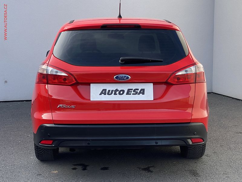 Ford Focus (2014) 1.6 TDCi, ČR, Trend, park - fotka 5 z 17