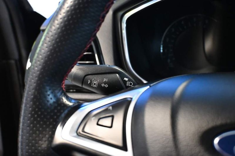 Ford Mondeo (2021) 2.0 ST-LINE LED ACC SONY ECOBL - fotka 14 z 40