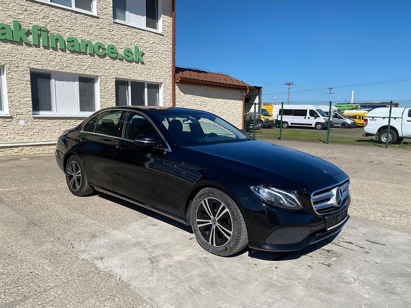 Mercedes-Benz Ostatní (2020) - fotka 1 z 19
