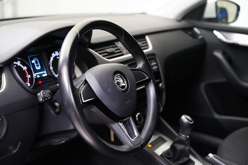 Škoda Octavia - fotka 14 z 24