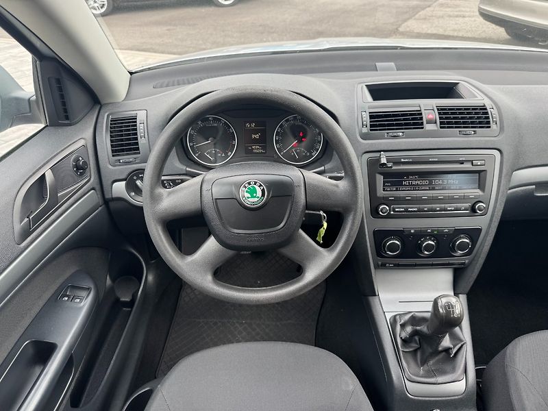 Škoda Octavia (2012) Comfortline 1.2 TSI 77kW - fotka 14 z 29