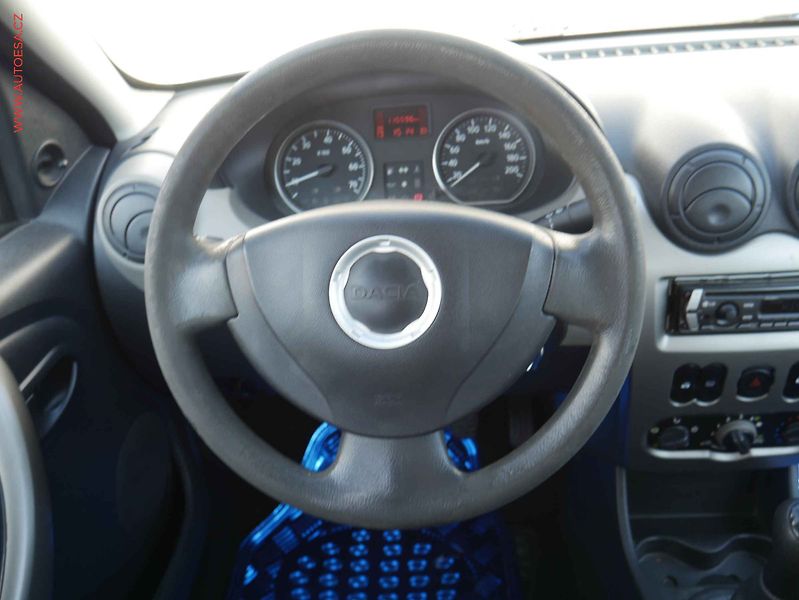 Dacia Sandero (2009) 1.4i, 1.maj,ČR, El.okna - fotka 11 z 13