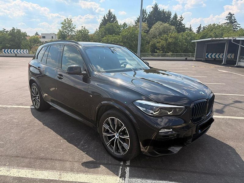BMW X5 (2020) - fotka 2 z 13