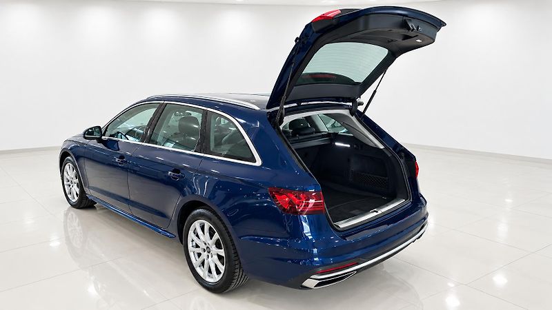 Audi A4 Allroad (2021) - fotka 16 z 19