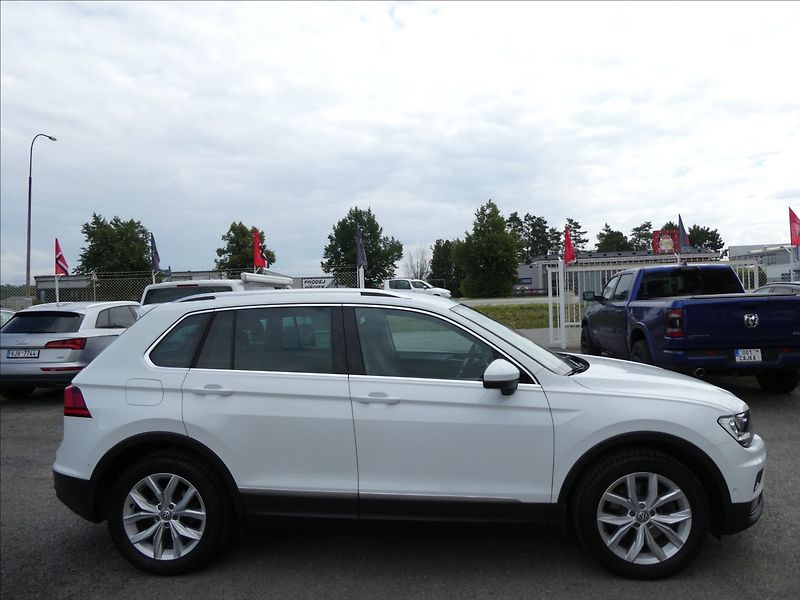 Volkswagen Tiguan 2,0 TSi 140kW DSG 4Motion,weba - fotka 12 z 52