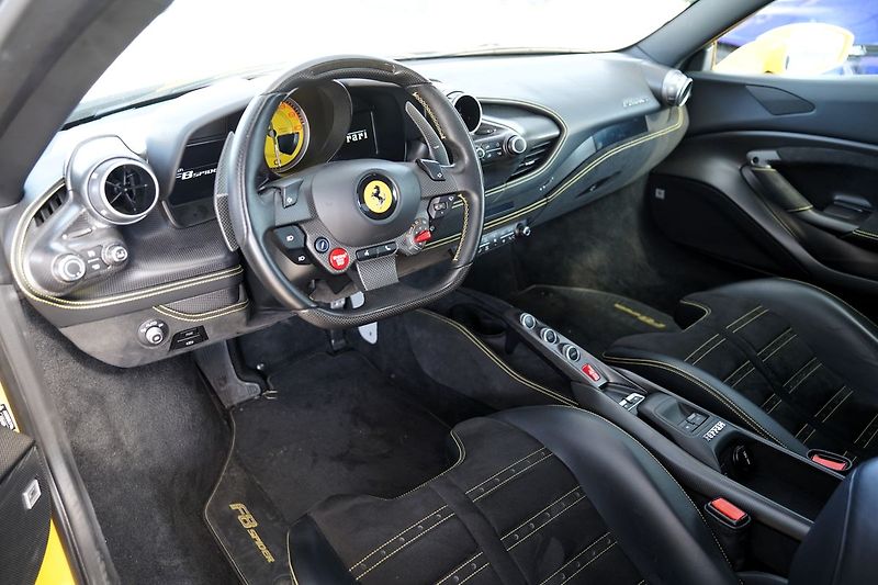 Ferrari F8 Spider/6500km/720 PS - fotka 8 z 11