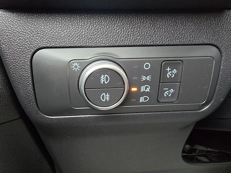 Ford Kuga 2.5 140kW 4x4 AWD ST-LINE -DPH - fotka 26 z 43
