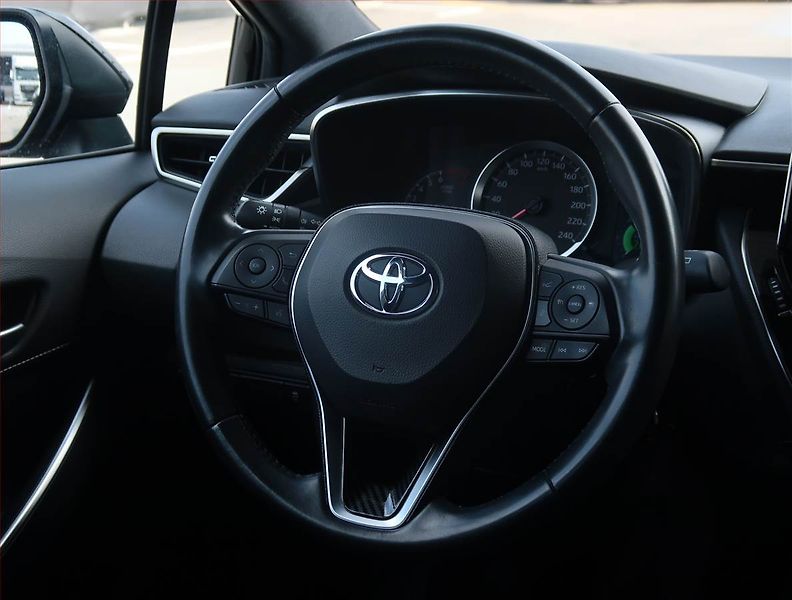 Toyota Corolla (2020) 1.2 Turbo, Serv.kniha - fotka 16 z 17