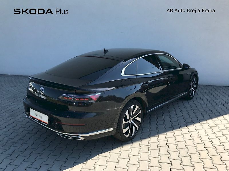 Volkswagen Arteon (2022) R-LINE 2,0 TDI 7DSG - fotka 2 z 25