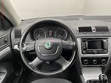 Škoda Octavia (2012) 1.6TDi, AC, temp - náhled 11