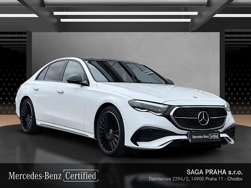 Mercedes-Benz Třídy E Třída E 220 d 4MATIC AMG Line - fotka 8 z 18