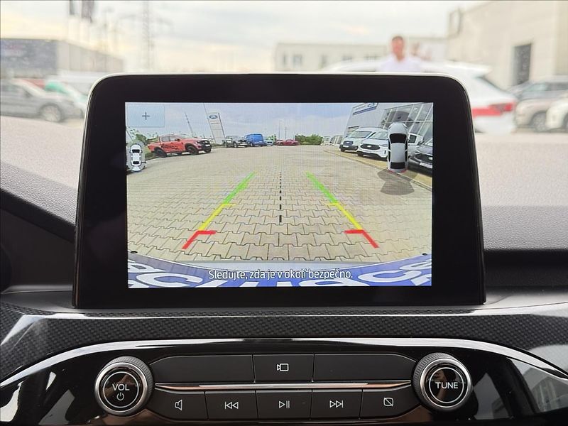 Ford Kuga 2,5 HEV ST-Line AWD AUT - fotka 27 z 30