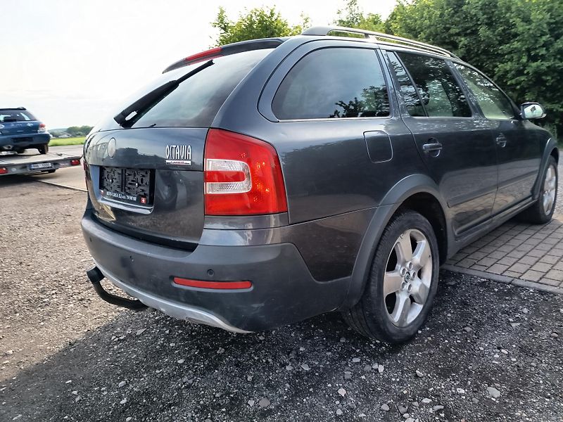 Škoda Octavia (2007) Scout 4x4 2.0i 110 kw - fotka 20 z 41