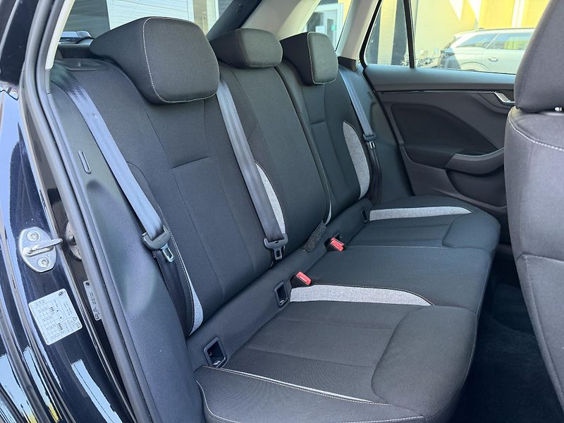 Škoda Kamiq (2025) Selection 1.0 TSI 85kW - fotka 30 z 32