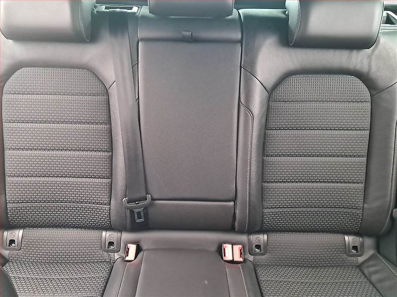 Volkswagen Golf (2016) Alltrack 1.6 TDI, 4X4 - fotka 10 z 17