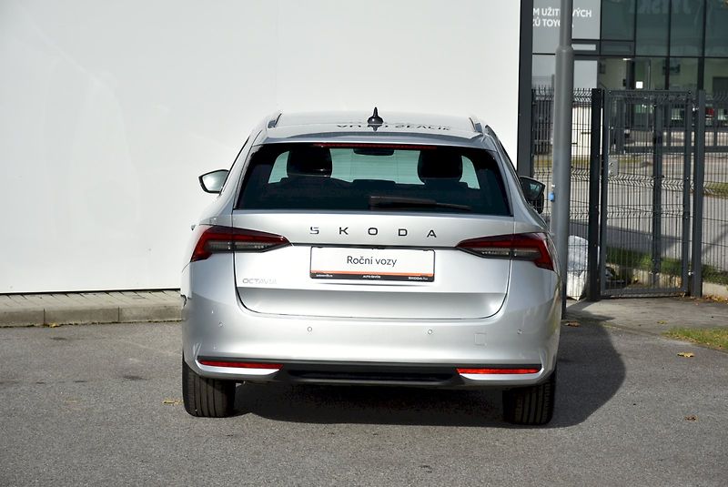 Škoda Octavia (2024) TOP SELECTION 2.0 TDI 110kW DS - fotka 9 z 32