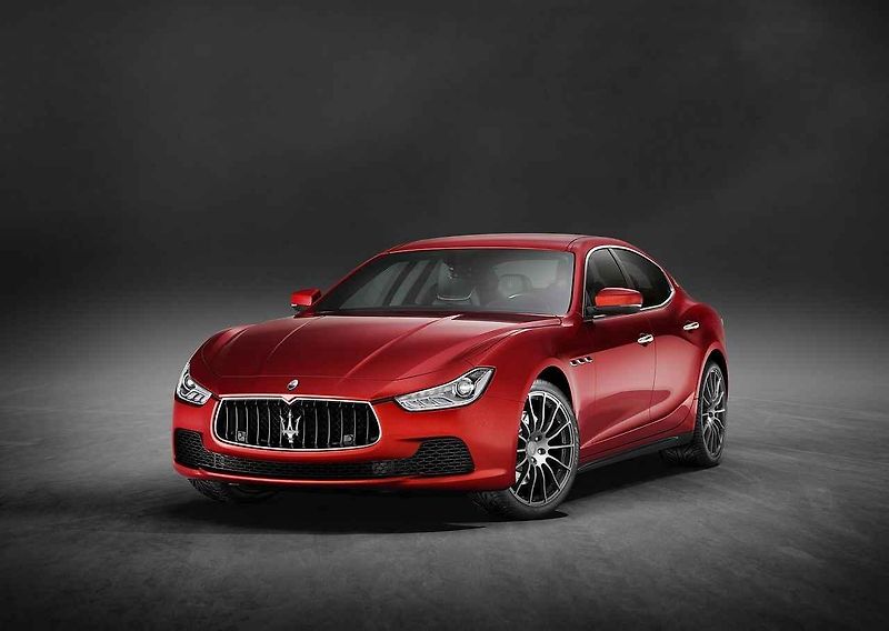 Maserati Ghibli.