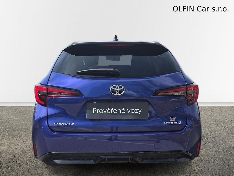 Toyota Corolla TS 1,8 HEV GR Sport Dynamic - fotka 8 z 27
