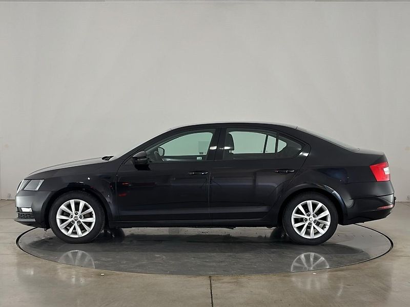 Škoda Octavia Ambition - fotka 3 z 28