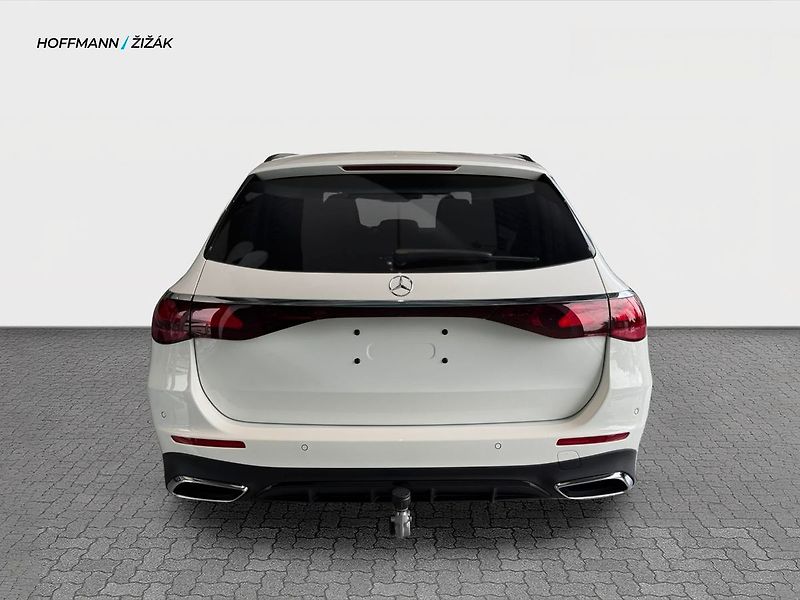 Mercedes-Benz Třídy E (2026) E 220 4MATIC kombi - fotka 4 z 9