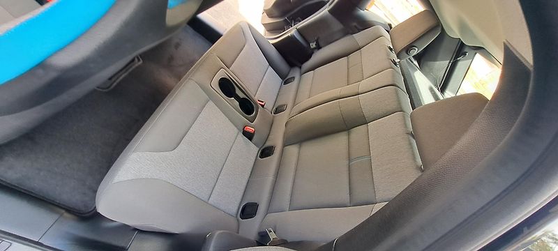BMW i3 (2015) REX*LED*VÝBAVA*STAV*VÝHŘEV - fotka 19 z 42